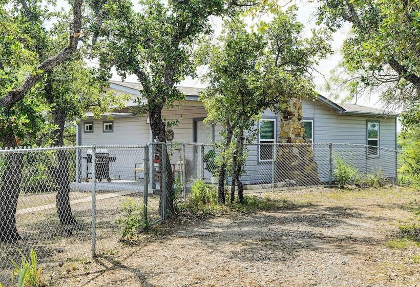 Brownwood Family Home   2 Mi To Public Marina!