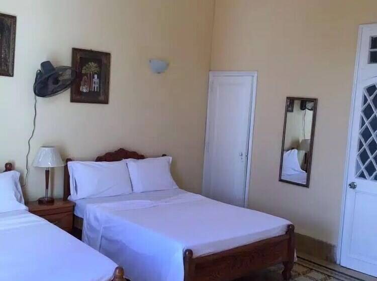 Casa Hostal Damilsy