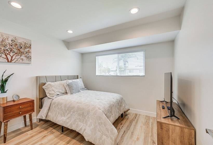 Chic Chula Vista Home: 10 Mi To Downtown San Diego