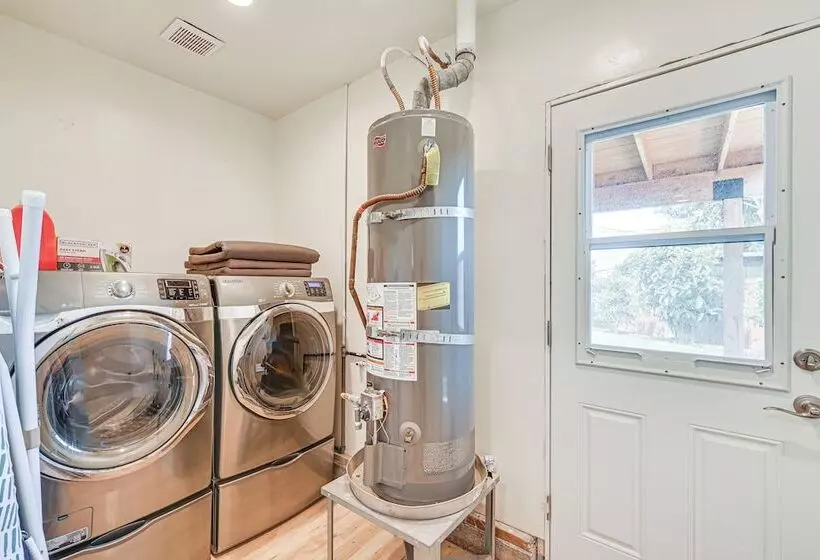 Chic Chula Vista Home: 10 Mi To Downtown San Diego