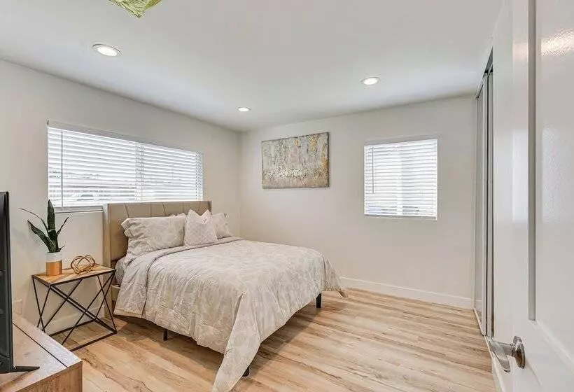 Chic Chula Vista Home: 10 Mi To Downtown San Diego