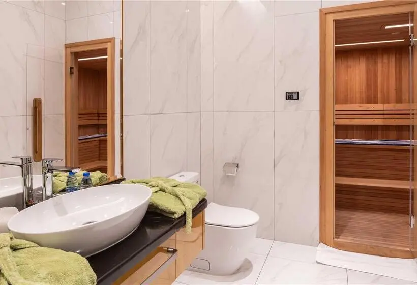 Hilton Brazzaville Les Tours Jumelles Hotel & Residences