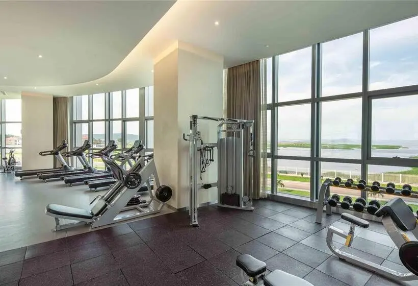 Hilton Brazzaville Les Tours Jumelles Hotel & Residences