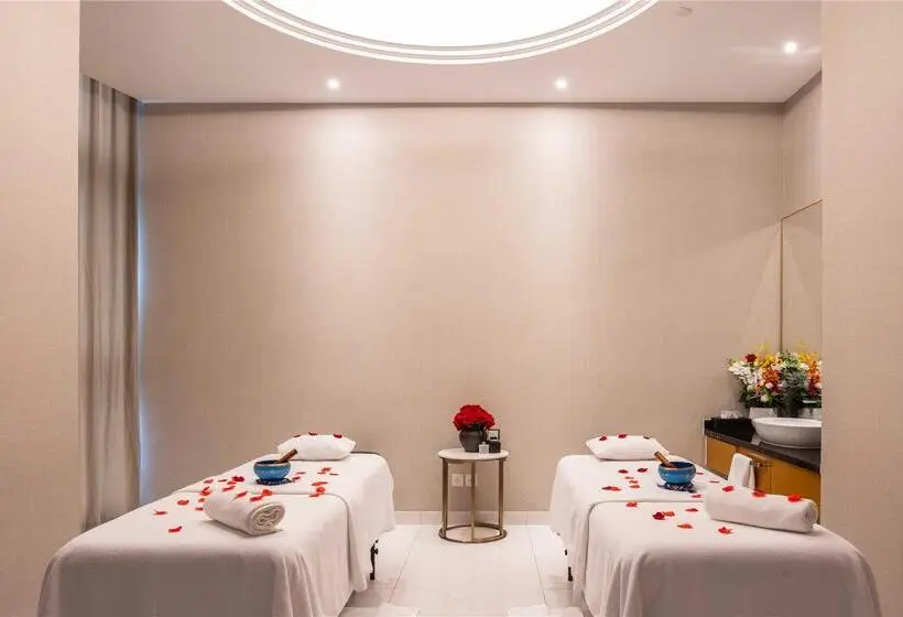 Hilton Brazzaville Les Tours Jumelles Hotel & Residences