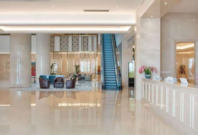 Hilton Brazzaville Les Tours Jumelles Hotel & Residences