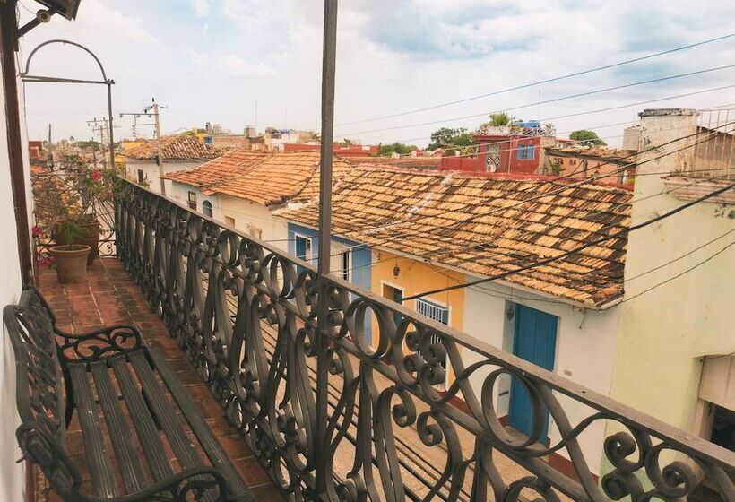 مسافرخانه Casa Rogelio Inchauspi Bastida Trinidad