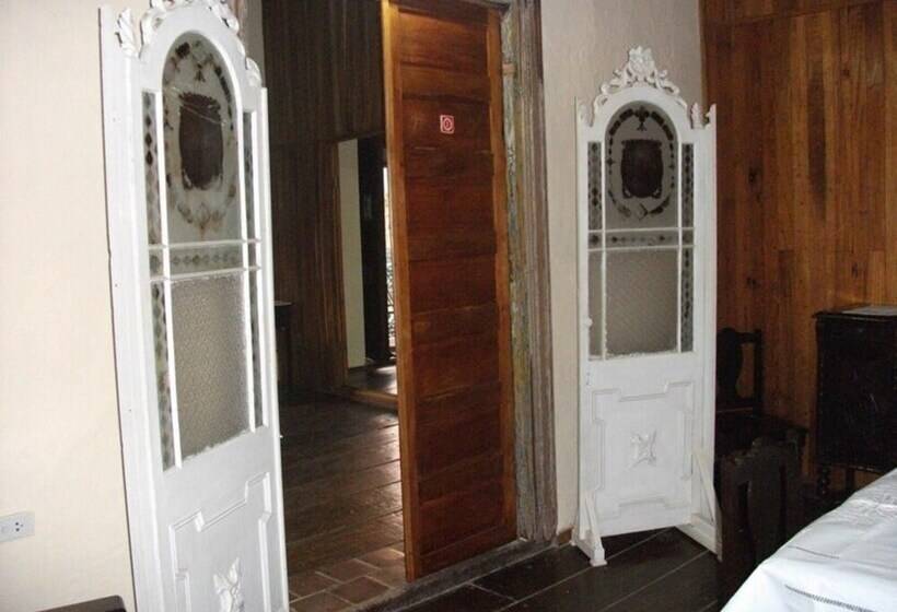 مسافرخانه Casa Rogelio Inchauspi Bastida Trinidad