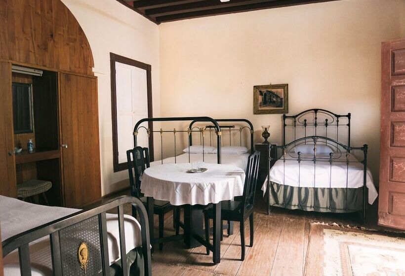 مسافرخانه Casa Rogelio Inchauspi Bastida Trinidad