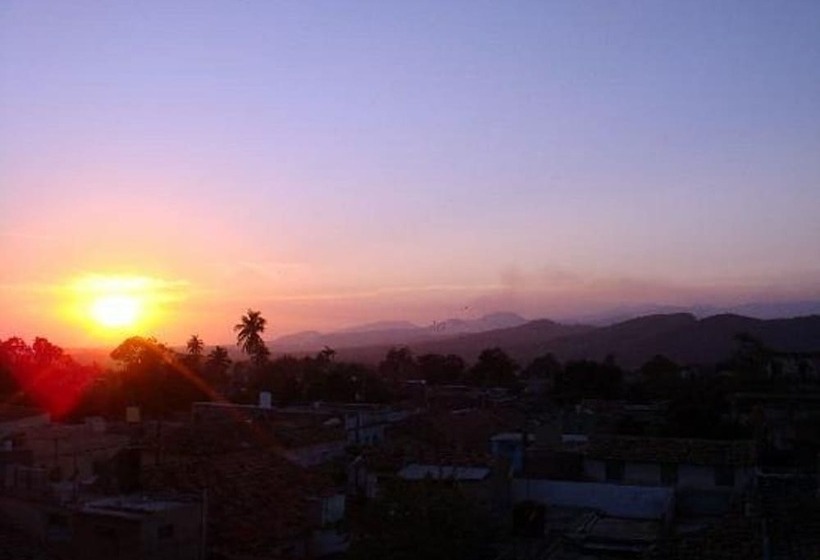 مسافرخانه Casa Rogelio Inchauspi Bastida Trinidad