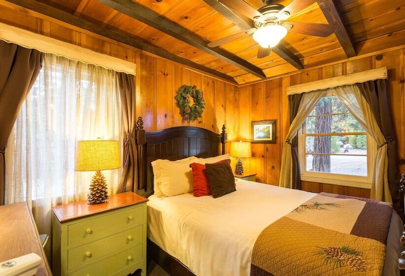 Отель Arrowhead Pine Rose Cabins