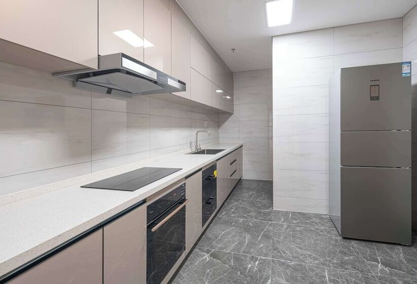 Hilton Brazzaville Les Tours Jumelles Hotel & Residences