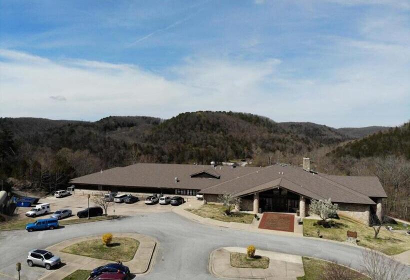 فندق Roaring River State Park