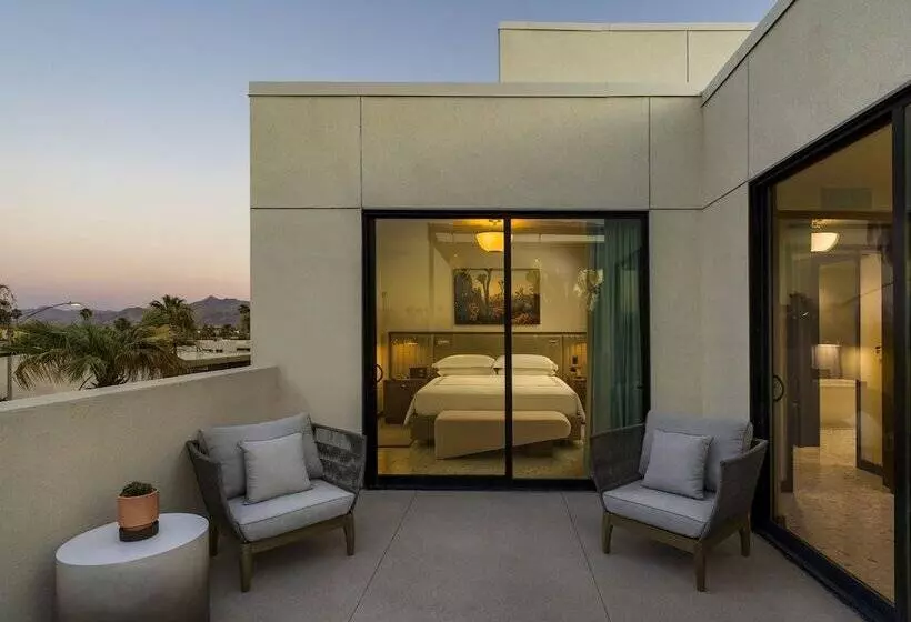 Hotelli Thompson Palm Springs, By Hyatt