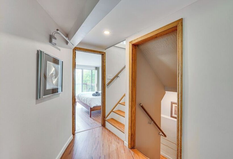 Game Room & Yard: Mid Century Modern Kingston Home