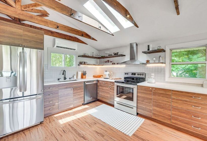 Game Room & Yard: Mid Century Modern Kingston Home