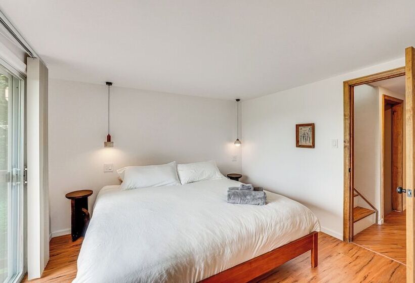 Game Room & Yard: Mid Century Modern Kingston Home