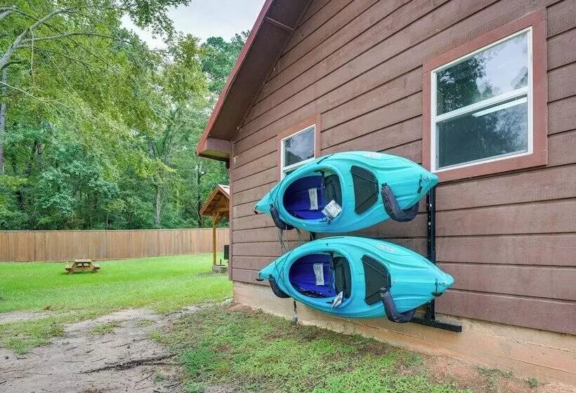 Onalaska Home W/ Game Room, Sunroom & Lake View!