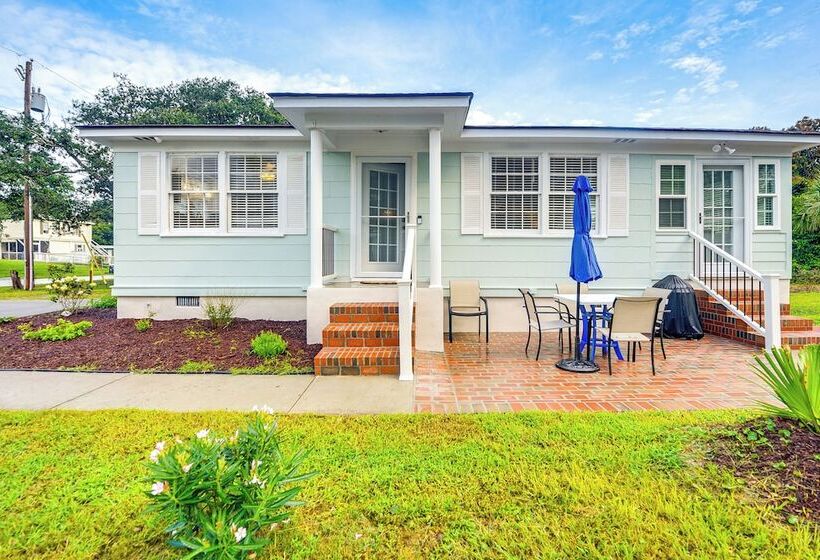 Walk To Ocean: Pearl Cottage In Atlantic Beach
