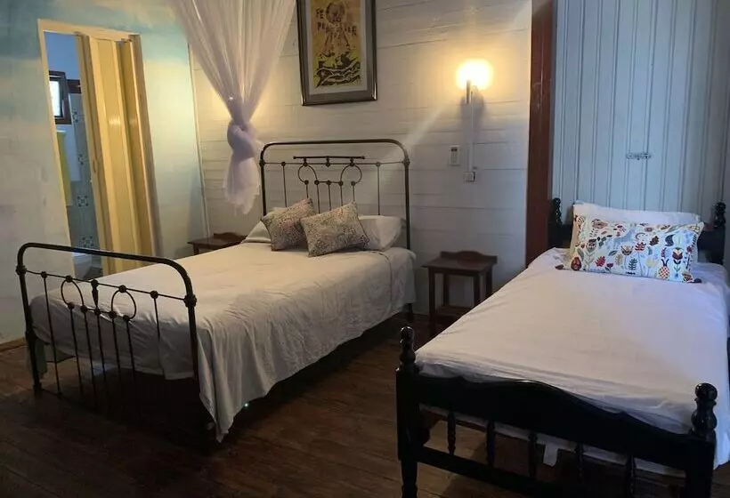 ペンション Bs & Hostal Luz Del Norte