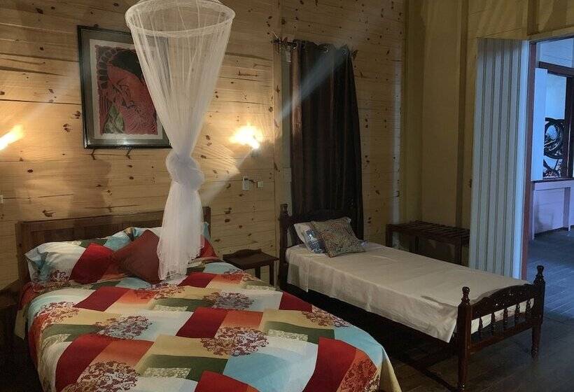 پانسیون Bs & Hostal Luz Del Norte