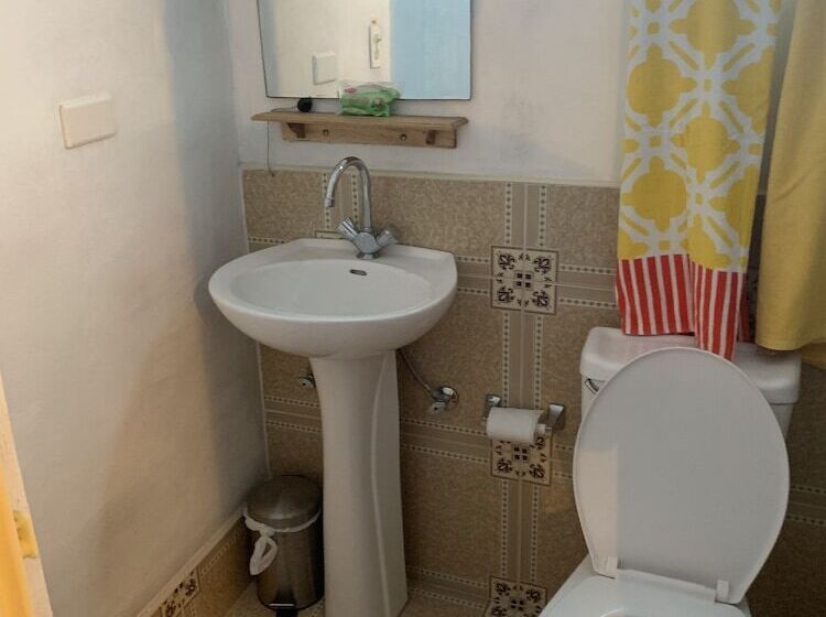 پانسیون Bs & Hostal Luz Del Norte