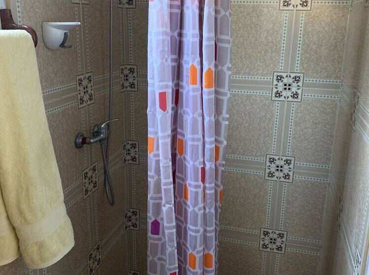 پانسیون Bs & Hostal Luz Del Norte