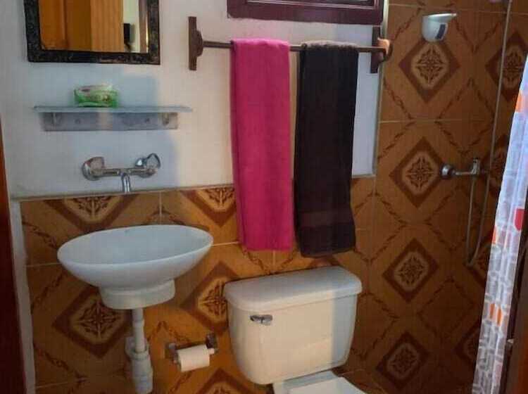 پانسیون Bs & Hostal Luz Del Norte