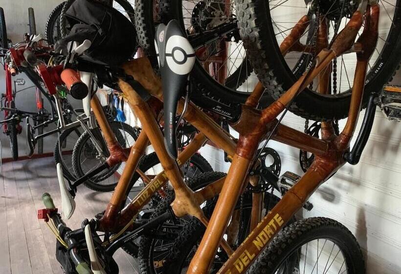 پانسیون Bs & Hostal Luz Del Norte