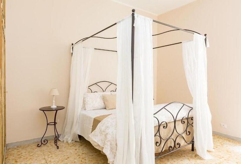 پانسیون G House Pettinari