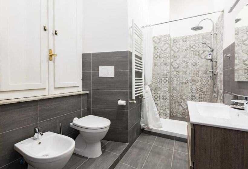 پانسیون G House Pettinari