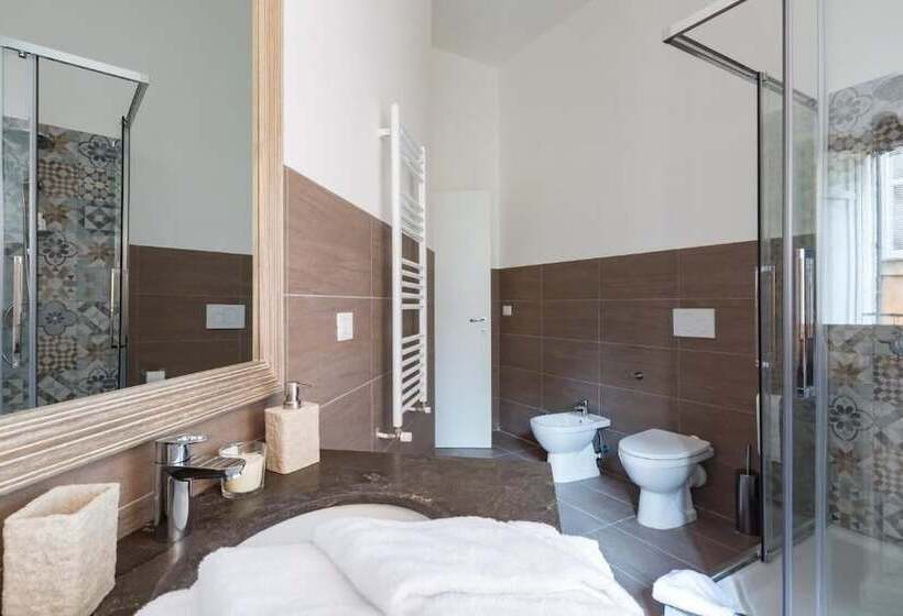 پانسیون G House Pettinari