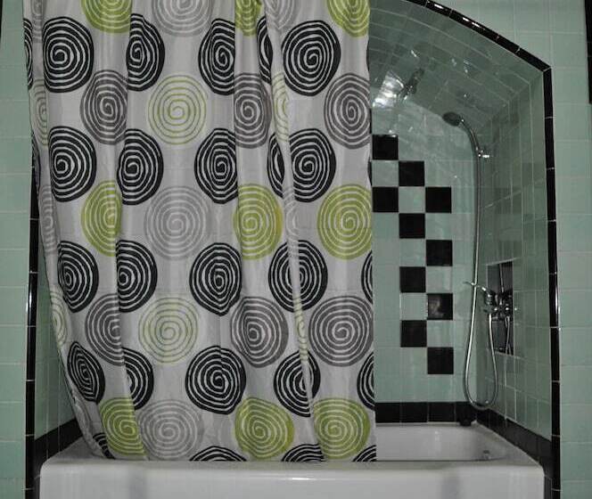 پانسیون Hostal El Zafiro