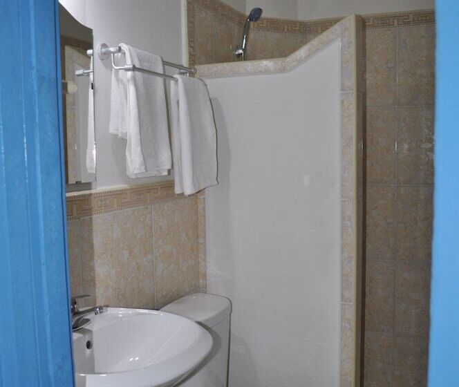 پانسیون Hostal El Zafiro