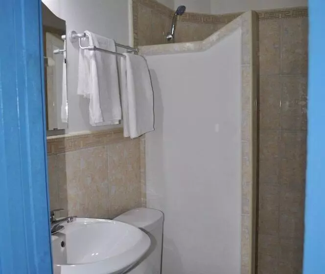 پانسیون Hostal El Zafiro