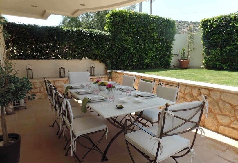 بنسيون Room In Guest Room Guest Apartment Within A Villa In Lagonissi