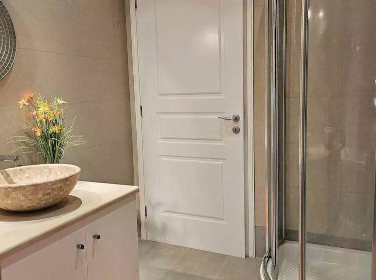 ペンション Room In Guest Room   Guest Apartment Within A Villa In Lagonissi