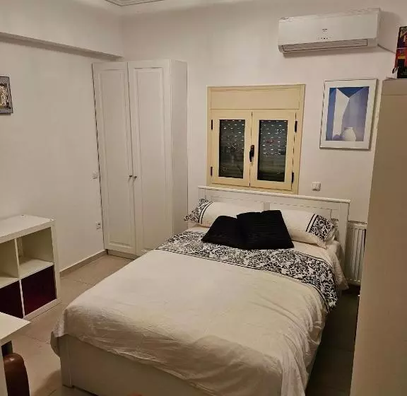 ペンション Room In Guest Room   Guest Apartment Within A Villa In Lagonissi