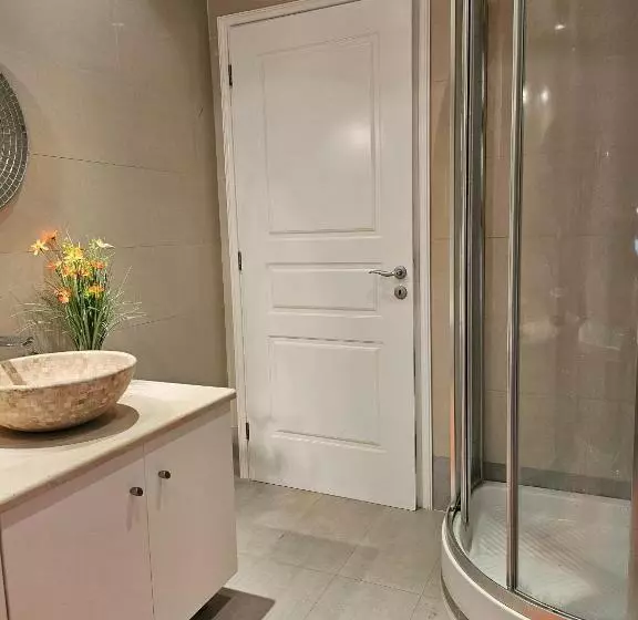 ペンション Room In Guest Room   Guest Apartment Within A Villa In Lagonissi