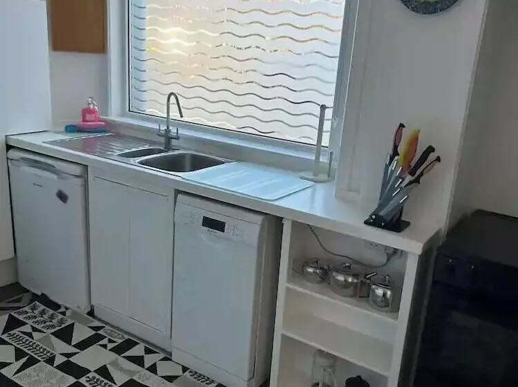 اقامتگاه Unique House In An Idyllic Situation On A Beach