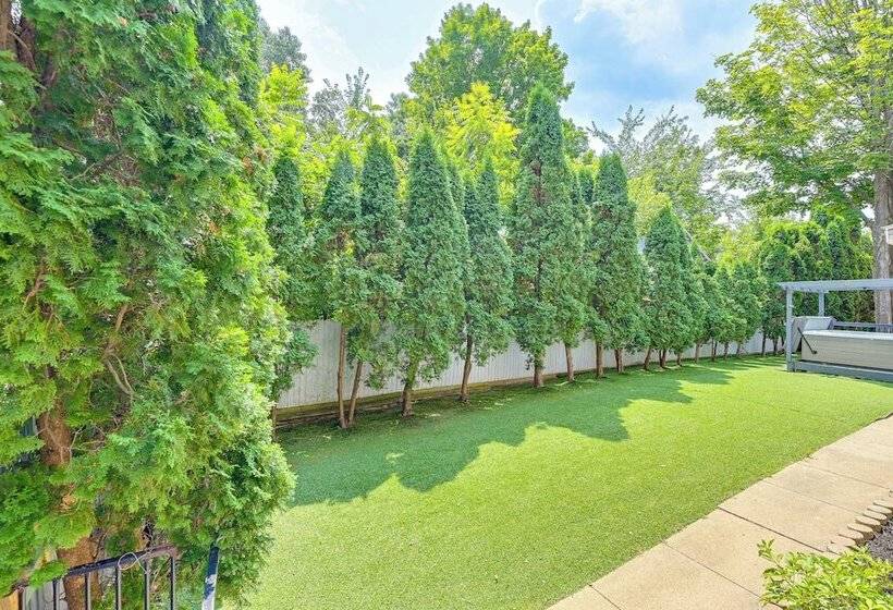 Saratoga Springs Home W/ Hot Tub: Walk To Downtown