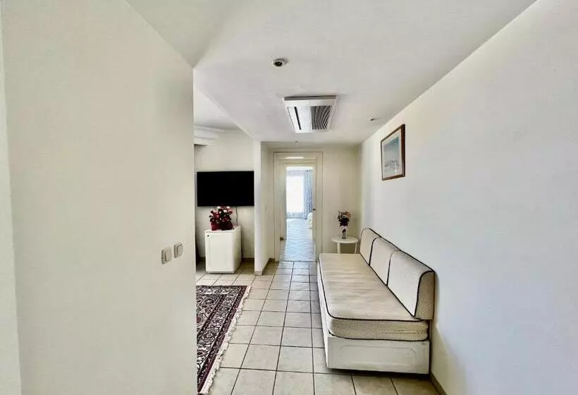 Cap Bon Kelibia Beach Hotel & Spa