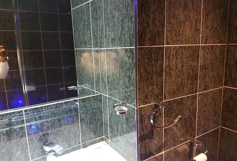 Check Inn Hotel Abuja