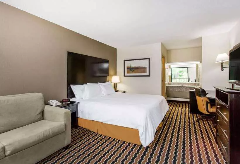 ホテル Quality Inn Near Speedway
