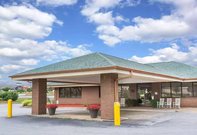 ホテル Quality Inn Near Speedway