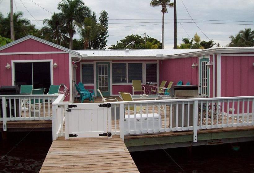 فندق Matlacha Cove Inn