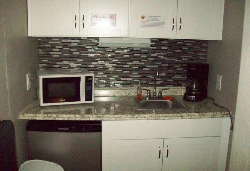 فندق Matlacha Cove Inn