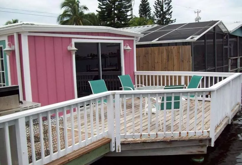 ホテル Matlacha Cove Inn