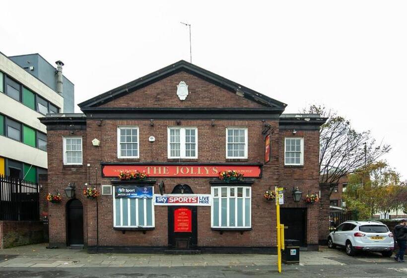 ホテル The Jollys