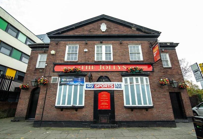 ホテル The Jollys