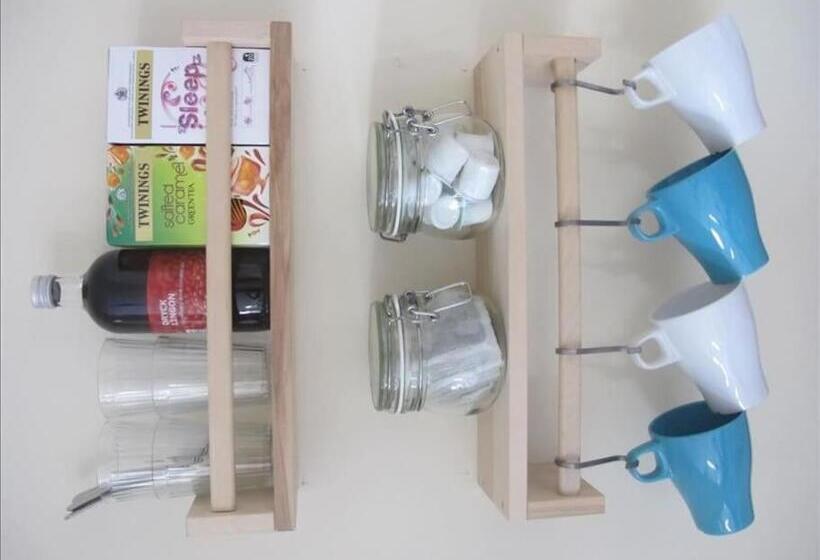 ホテル The Jollys